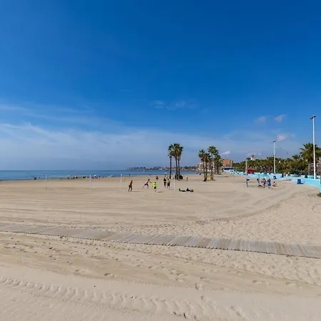 度假居 Torrevieja Beach Appartement 托雷维耶哈