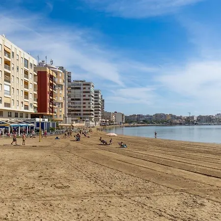 Torrevieja Beach Appartement * 托雷维耶哈